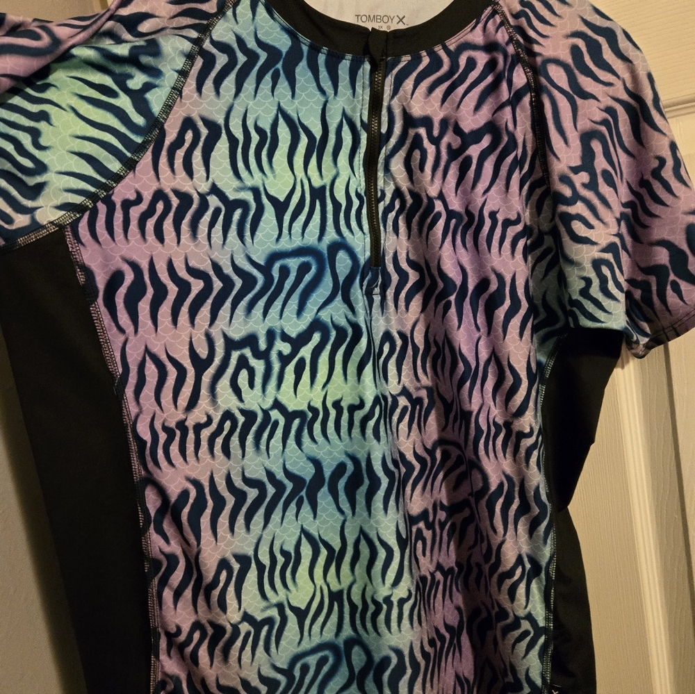 TomboyX Swim Top